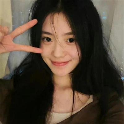 黑暗中的两个人